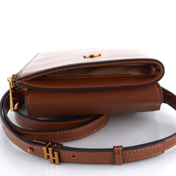 Hispanitas malá crossbody kabelka lakovaná Cuero BI243529